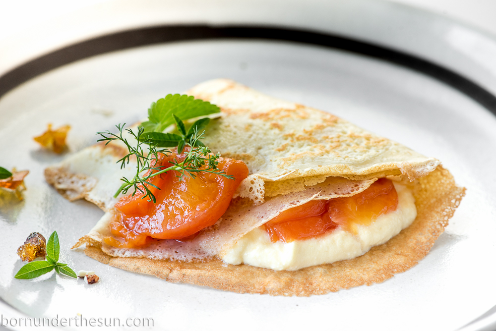 Ricotta and peach&nbsp;crepes